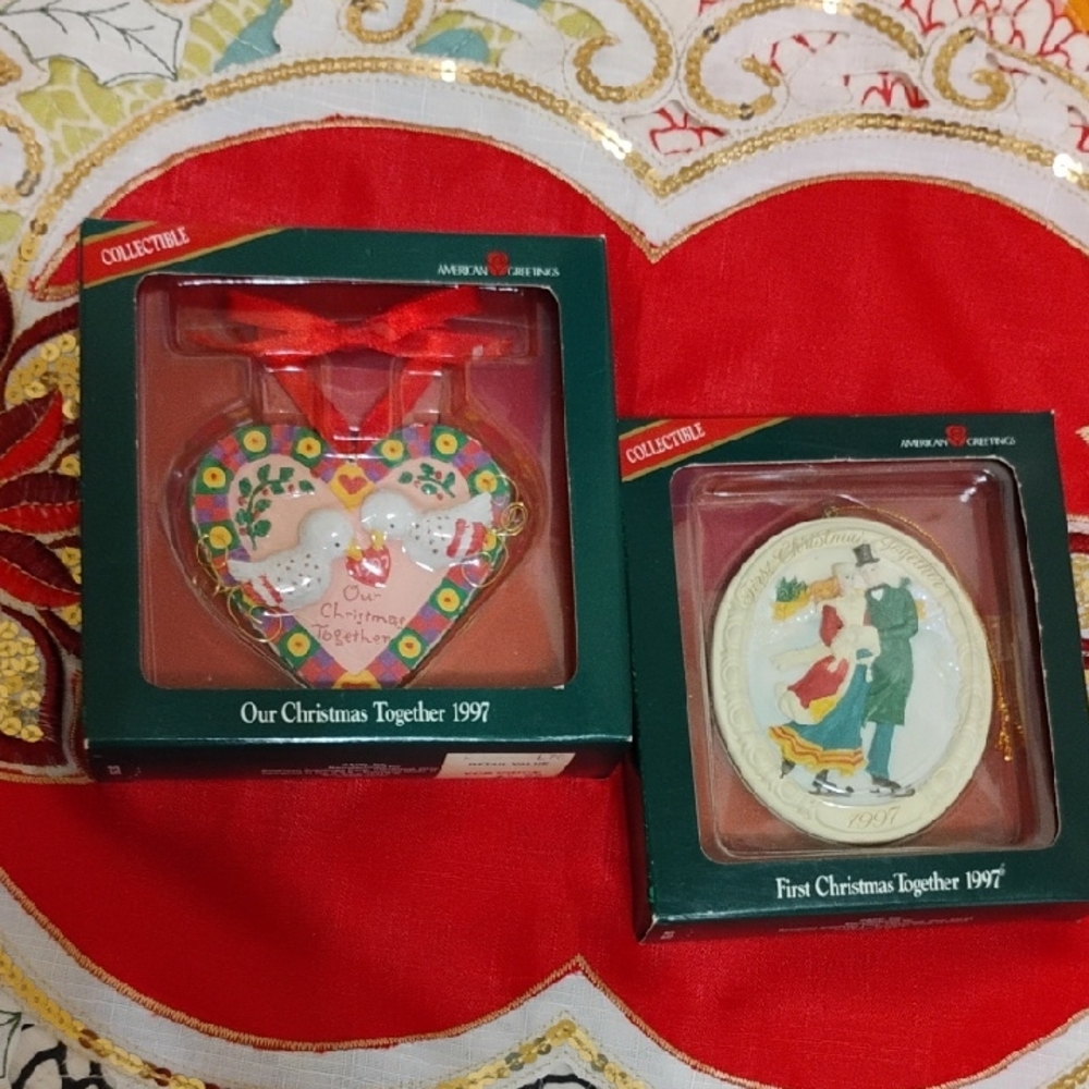 1997 American Greetings Collectible Ornament Set - Red and Green